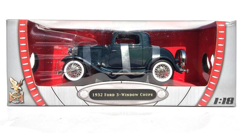 ミニカー Hot Wheels Ford Coupe 1932 1:18 1932 Ford 3 Window Coupe - Escala 1:18 - Yat Ming - Carrinhos e